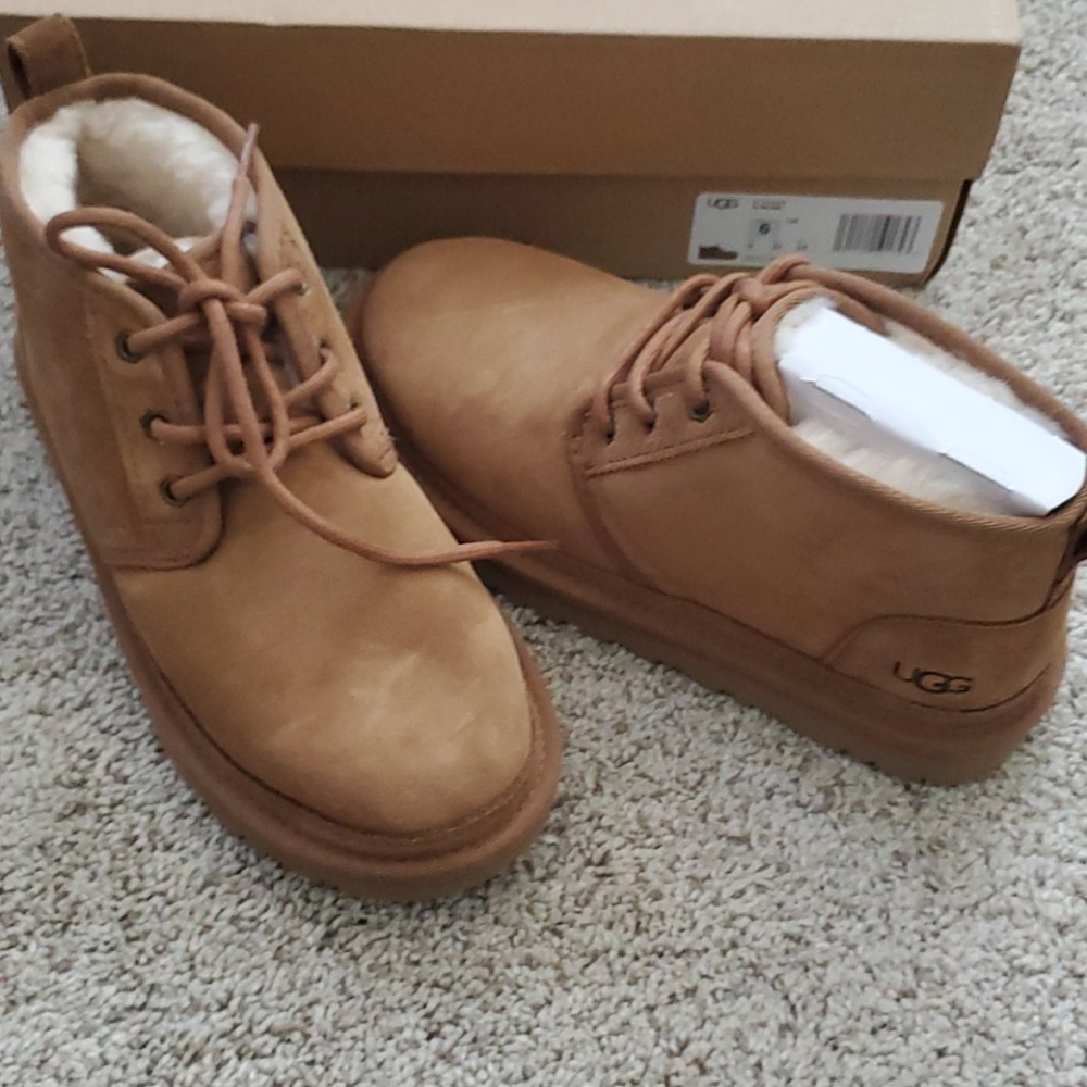 NWT Ugg Neumel